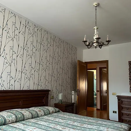 Donca House Apartamento *